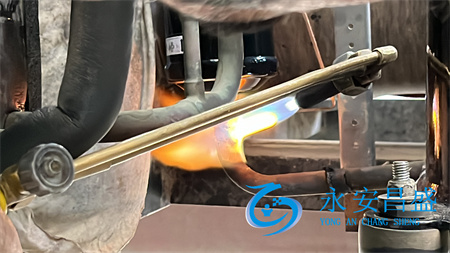 上海中央空調(diào)螺桿機(jī)組保養(yǎng)攻略 實施這幾項預(yù)防性措施 確保長效運(yùn)行